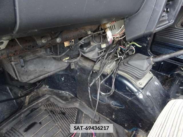 Suzuki JIMNY 1994 7813005-14