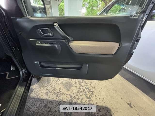 Suzuki JIMNY 2016-02 7814322-9