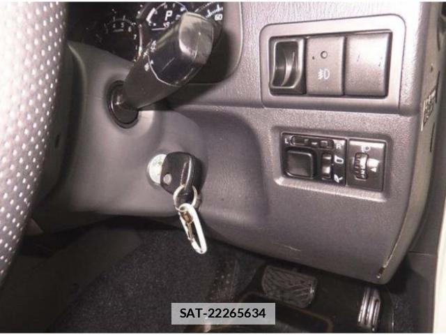 Suzuki JIMNY 2017-01 7814996-7