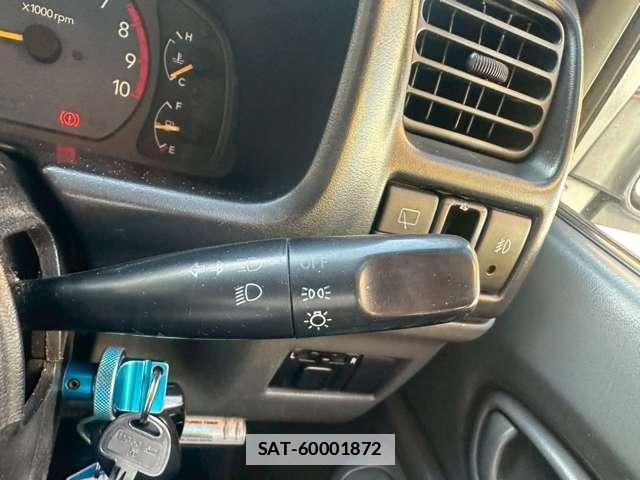 Suzuki JIMNY 2000-01 7815386-15