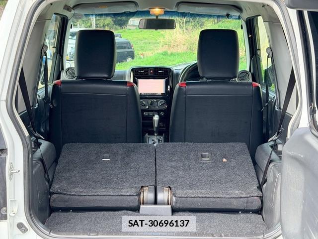 Suzuki JIMNY 2012-12 7816204-11