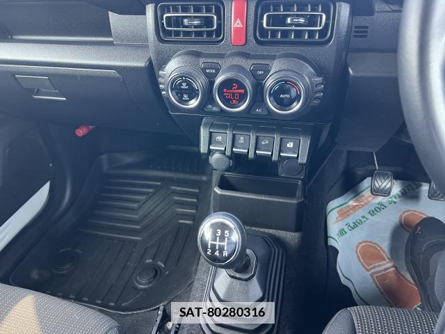 Suzuki JIMNY 2021-02 7817596-11
