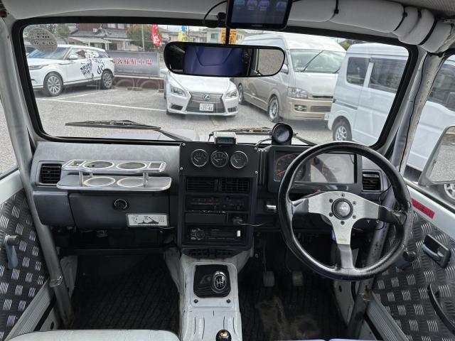 Suzuki JIMNY 1992 7817873-4