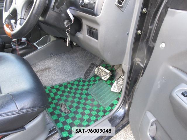 Suzuki JIMNY 1999 7818861-15