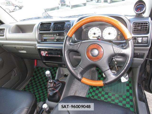 Suzuki JIMNY 1999 7818861-2