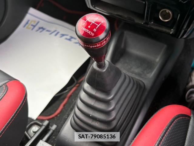 Suzuki JIMNY 2014-07 7818945-19