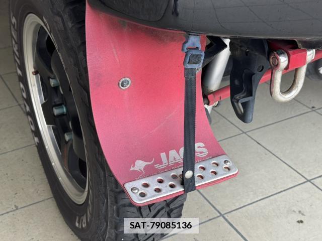 Suzuki JIMNY 2014-07 7818945-4