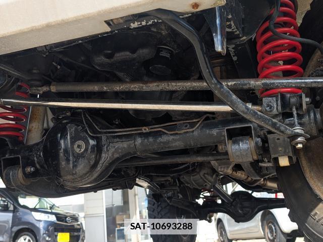 Suzuki JIMNY 1999 7819073-17