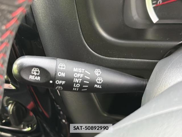Suzuki JIMNY 2013-06 7821063-13