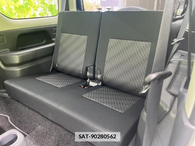 Suzuki JIMNY 2015-02 7821358-7