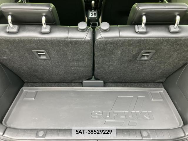 Suzuki JIMNY 2015-03 7821858-7