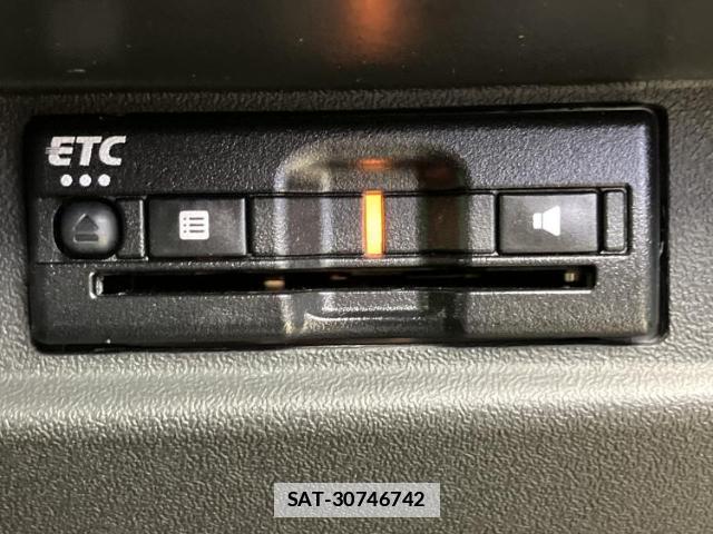 Suzuki JIMNY 2022-03 7822392-17