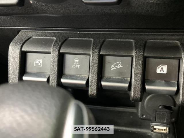 Suzuki JIMNY 2019-04 7822541-17