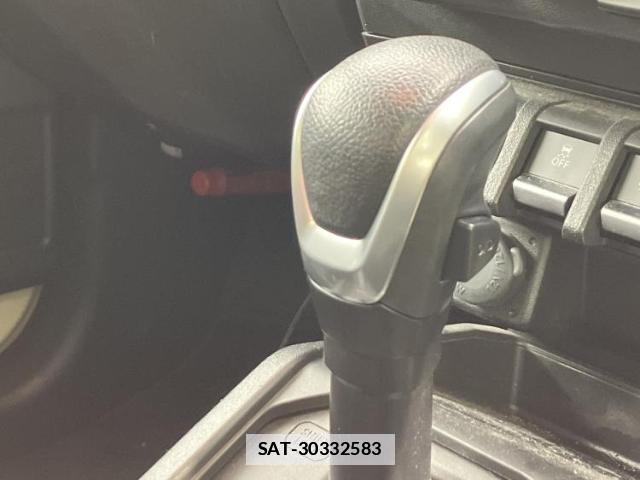 Suzuki JIMNY 2022-03 7822573-15