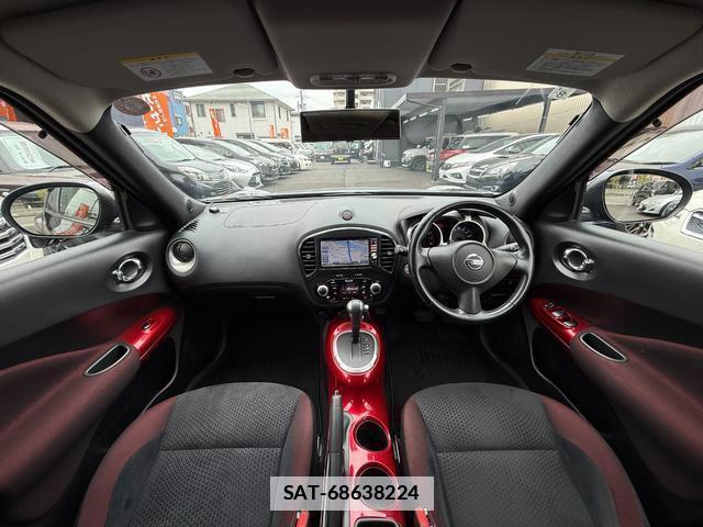 Nissan JUKE 2011-08 7812810-5