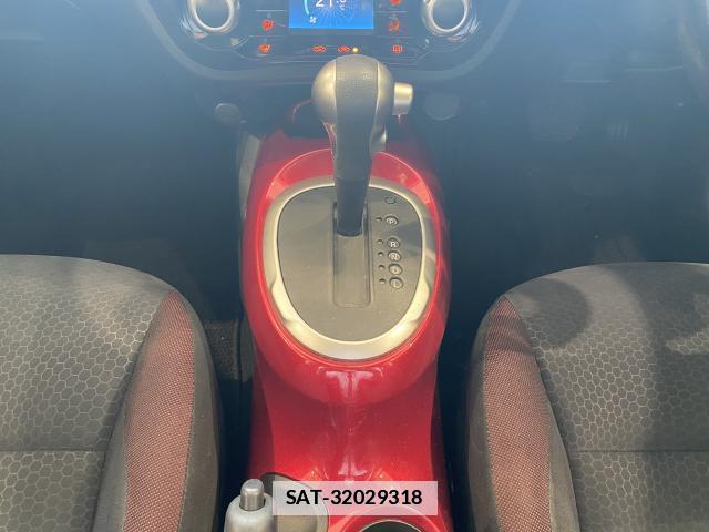 Nissan JUKE 2011-05 7814617-14