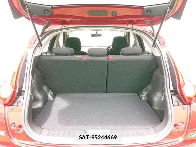 Nissan JUKE 2011-10 7819923-14