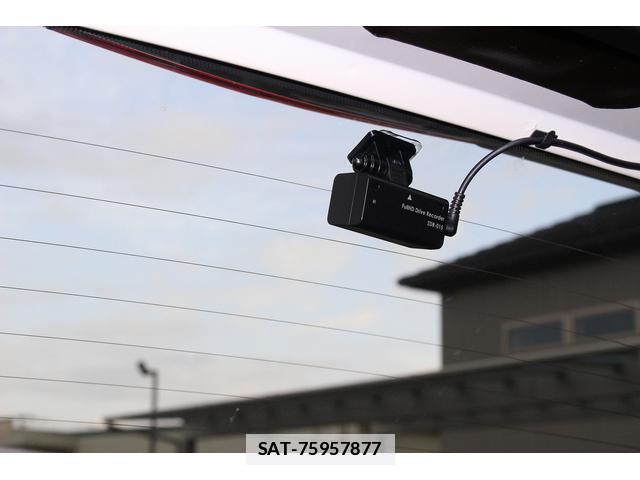 Nissan JUKE 2015-09 7822897-18