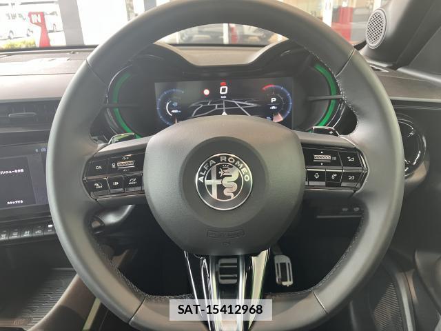 ALFA ROMEO Junior 2026-01 7812559-15