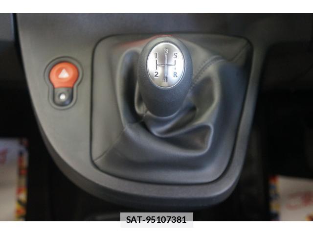 Renault KANGOO 2013-03 7813559-7
