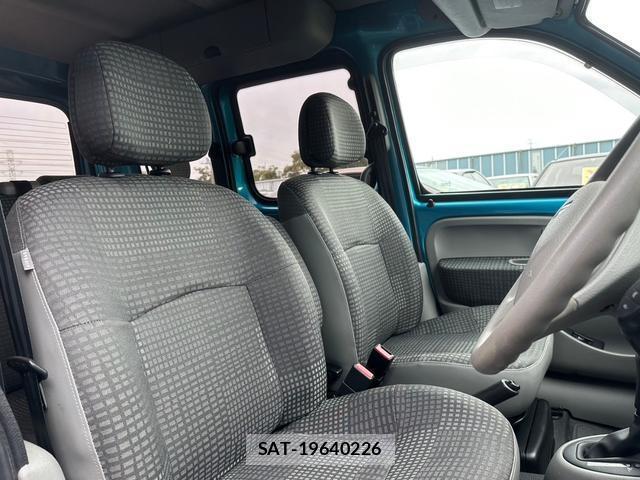 Renault KANGOO 2008-09 7820826-5