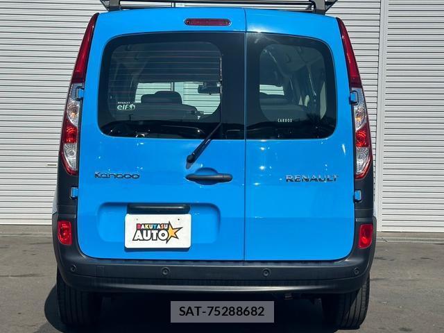 Renault KANGOO 2018-05 7820835-10