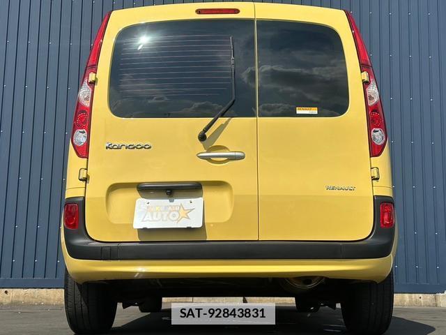 Renault KANGOO 2012-03 7820838-1