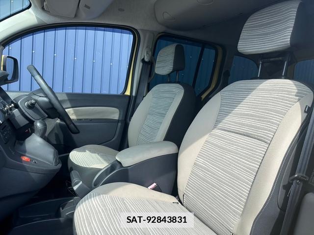 Renault KANGOO 2012-03 7820838-5