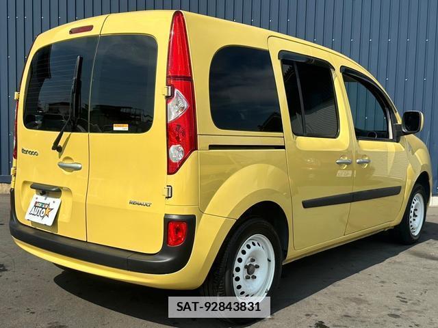 Renault KANGOO 2012-03 7820838-9