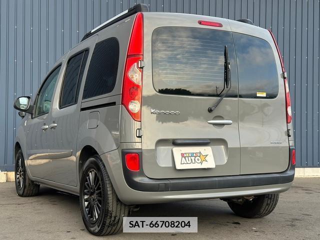 Renault KANGOO 2013-02 7820854-1