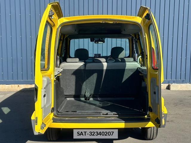 Renault KANGOO 2010-03 7820858-9