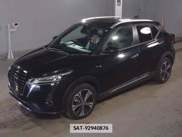 Nissan KICKS 2021-05 7814445-4