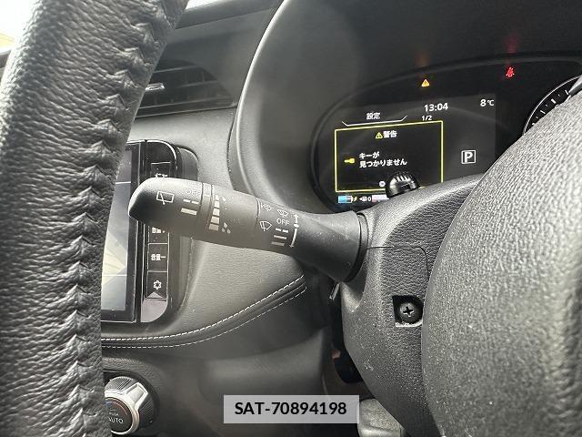 Nissan KICKS 2021-05 7815667-10