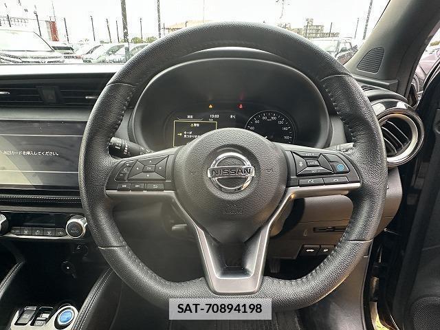 Nissan KICKS 2021-05 7815667-12