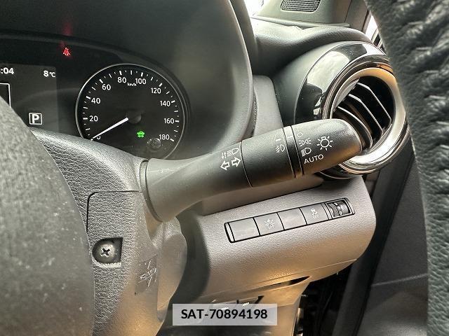 Nissan KICKS 2021-05 7815667-5