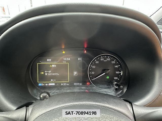 Nissan KICKS 2021-05 7815667-7