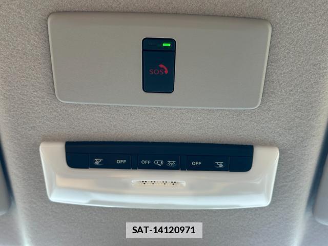 Nissan KICKS 2021-04 7815669-15
