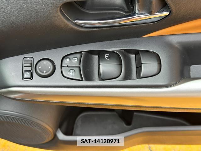 Nissan KICKS 2021-04 7815669-16
