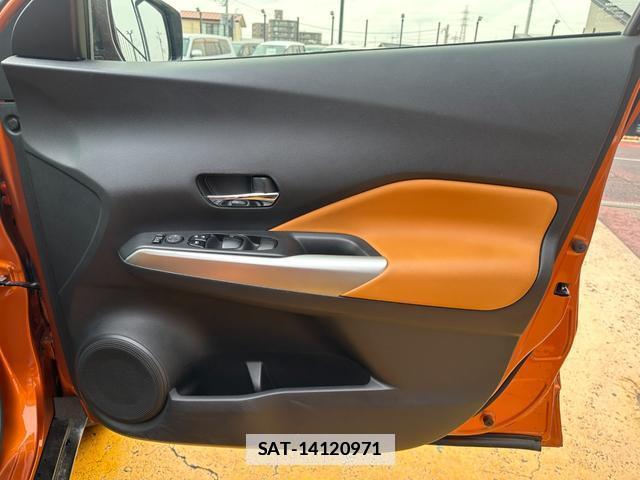 Nissan KICKS 2021-04 7815669-17