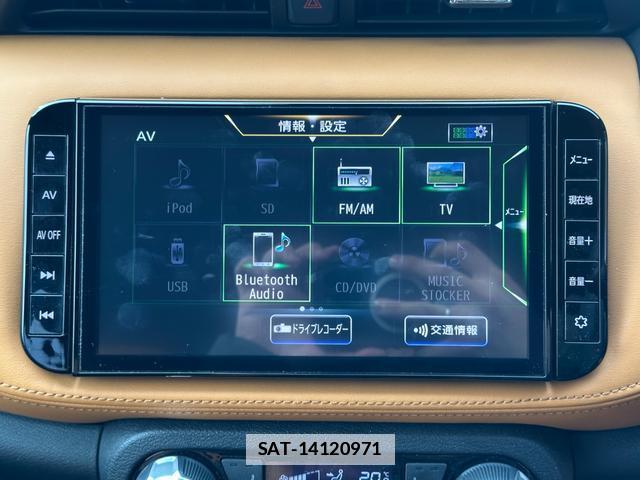Nissan KICKS 2021-04 7815669-6