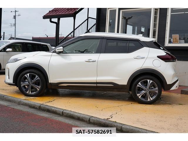Nissan KICKS 2021-04 7815757-1