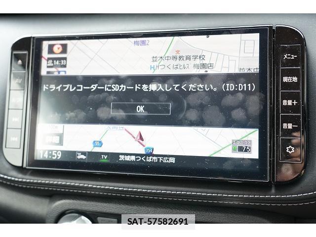 Nissan KICKS 2021-04 7815757-11