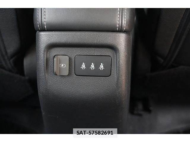 Nissan KICKS 2021-04 7815757-16