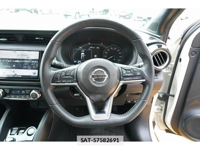 Nissan KICKS 2021-04 7815757-4