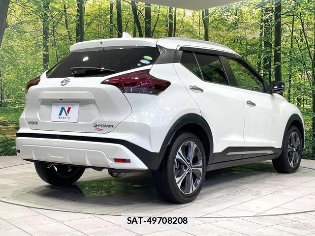 Nissan KICKS 2021-05 7815991-16