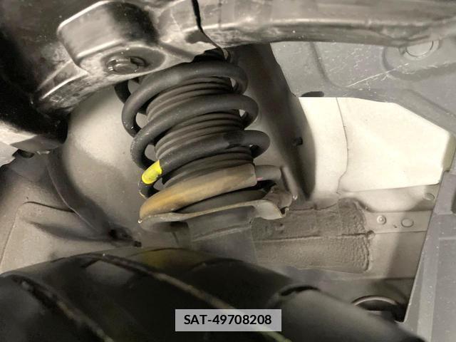 Nissan KICKS 2021-05 7815991-19