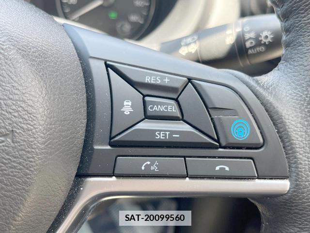 Nissan KICKS 2021-11 7819993-4
