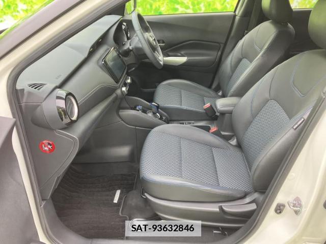 Nissan KICKS 2021-07 7821131-5