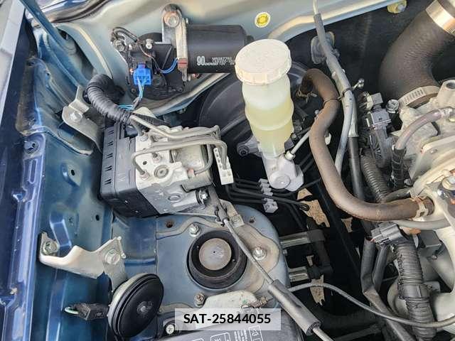 Nissan KIX 2011-05 7812956-18