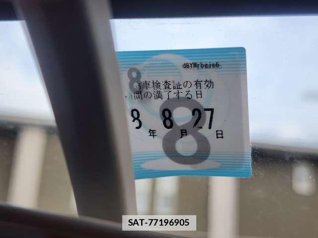 Nissan KIX 2012-08 7812986-11